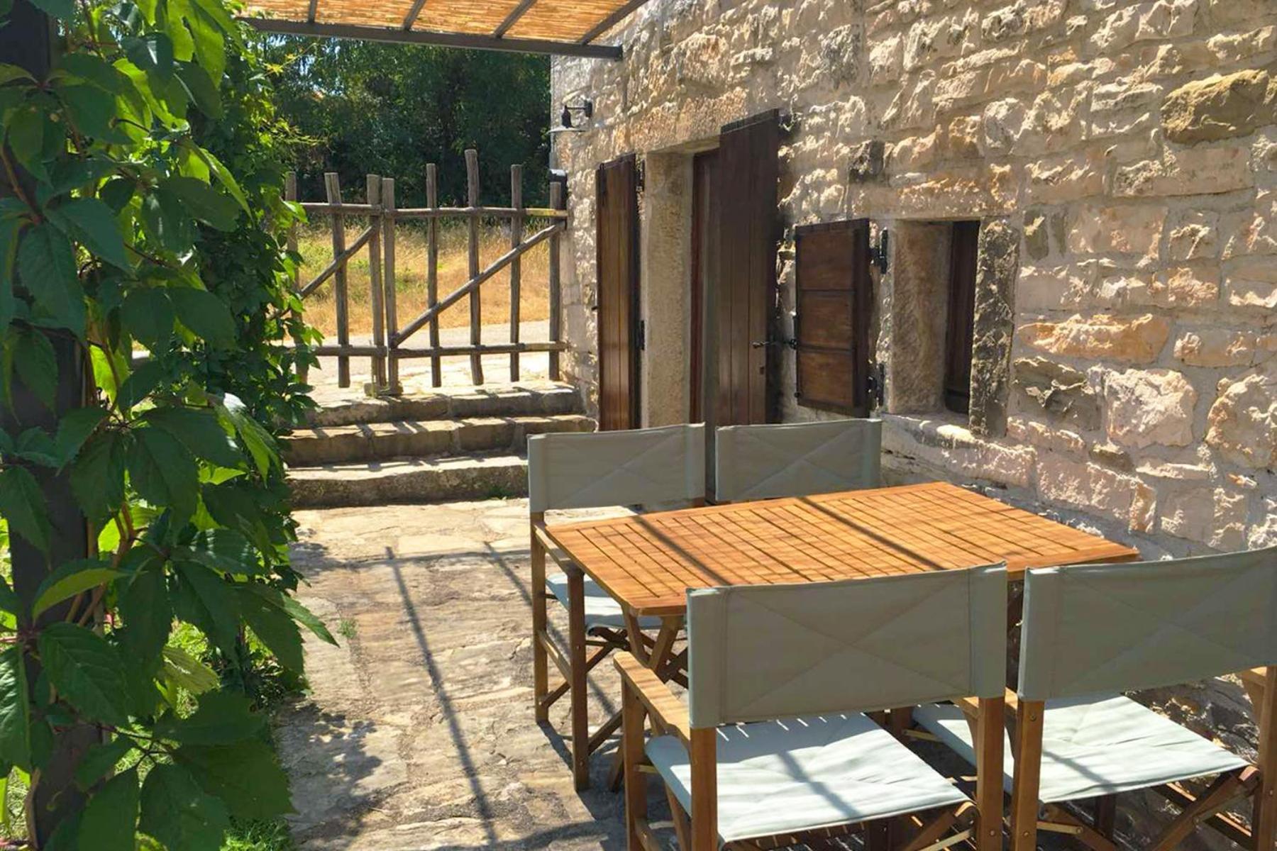 Villas Martincici With Large Pool Groznjan Exterior photo